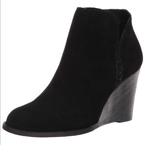 LUCKY 🍀 BRAND Wedge Bottie